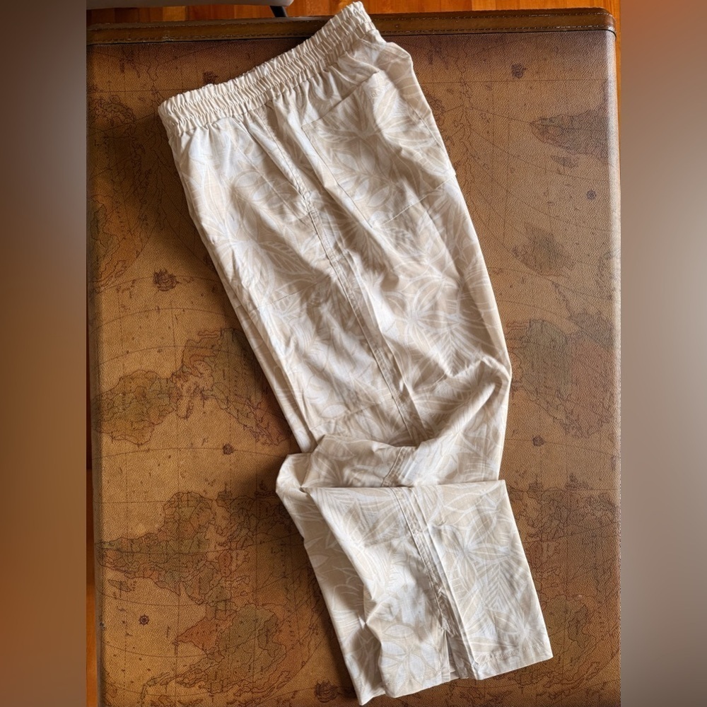 Ripskirt Hawaii Cream Patterned Cropped Pants - Picture 4 of 14